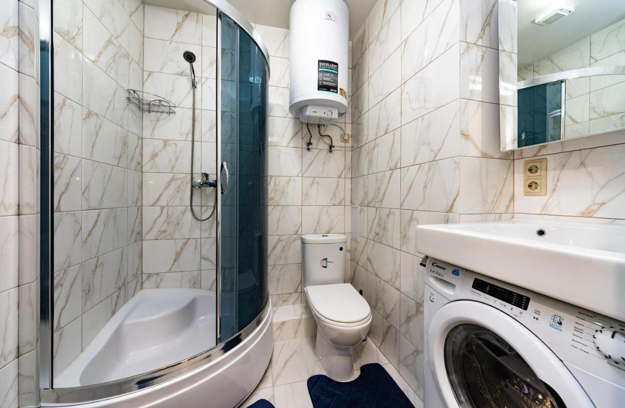 Apartments Riviera Киев Екстериор снимка