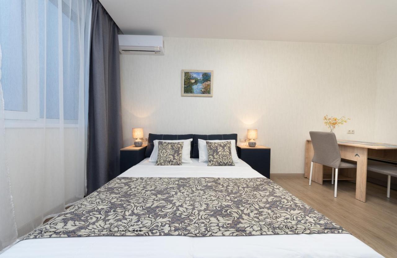 Apartments Riviera Киев Екстериор снимка