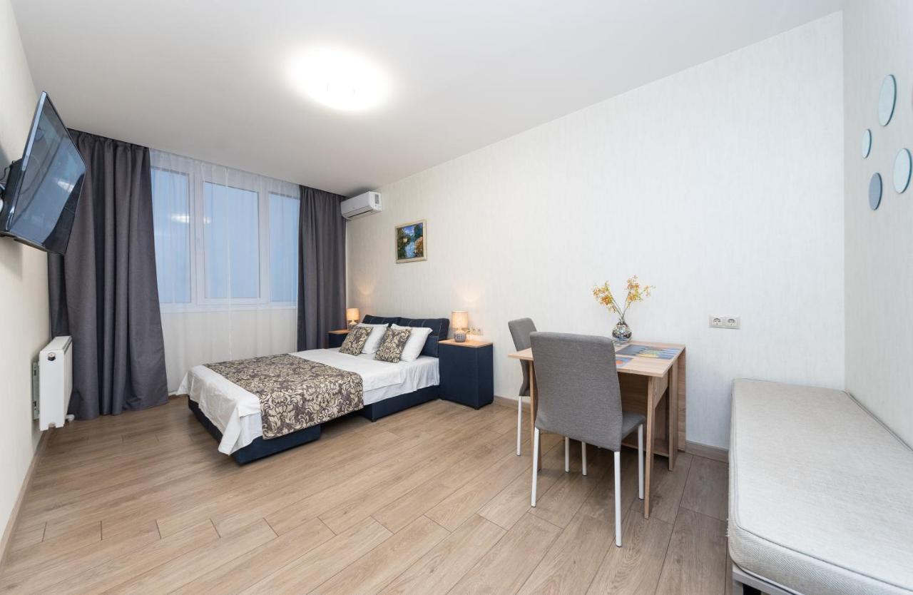 Apartments Riviera Киев Екстериор снимка